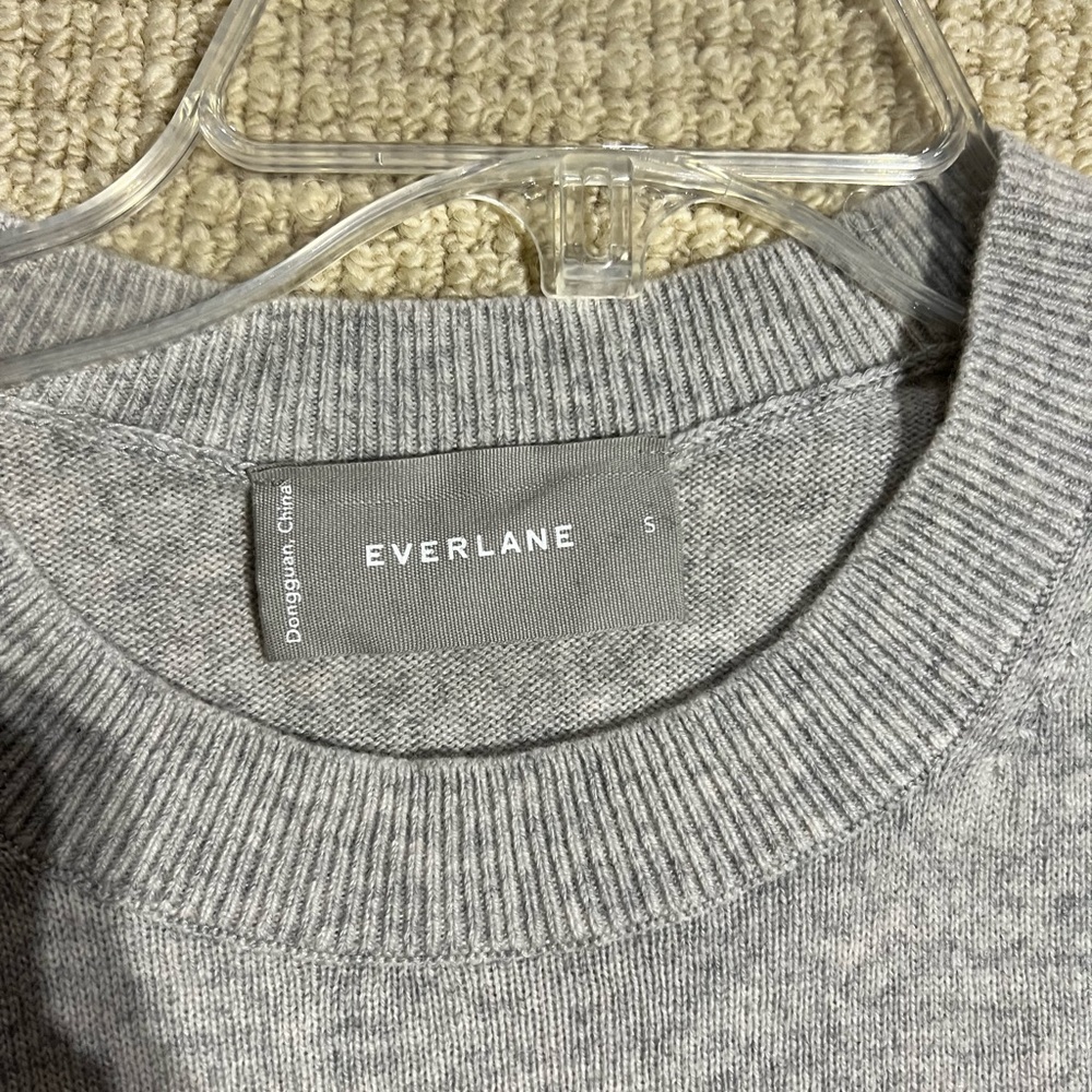 Everlane cashmere sweater